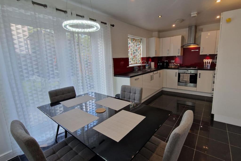 Modern Home Near Etihad, Coop Live Mánchester Exterior foto